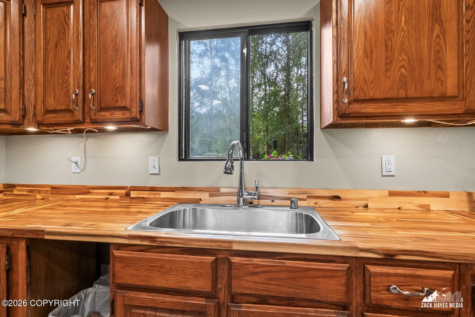 19340 Middleton Loop Property Photo 19