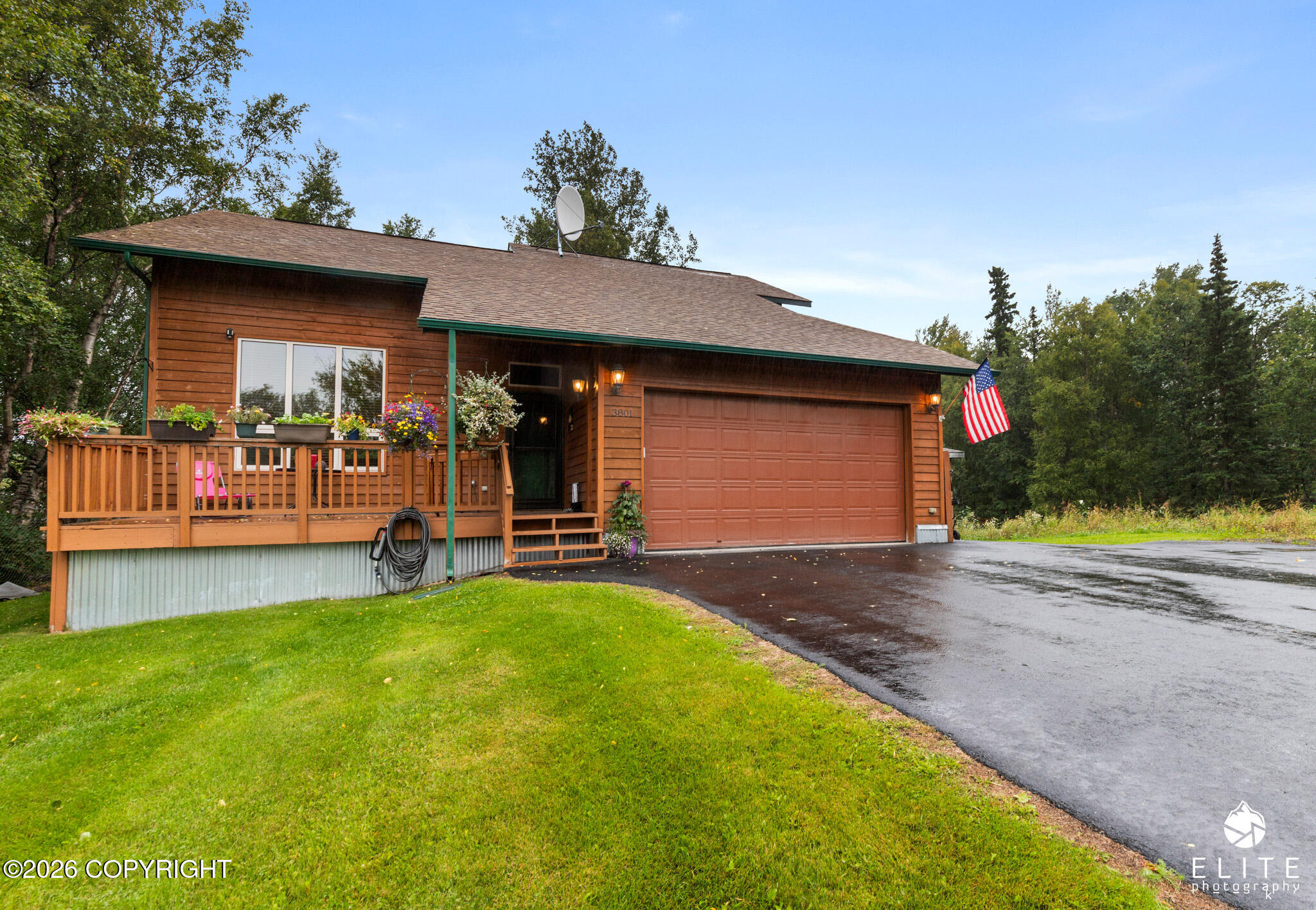 3801 Matthews Drive Property Photo 1