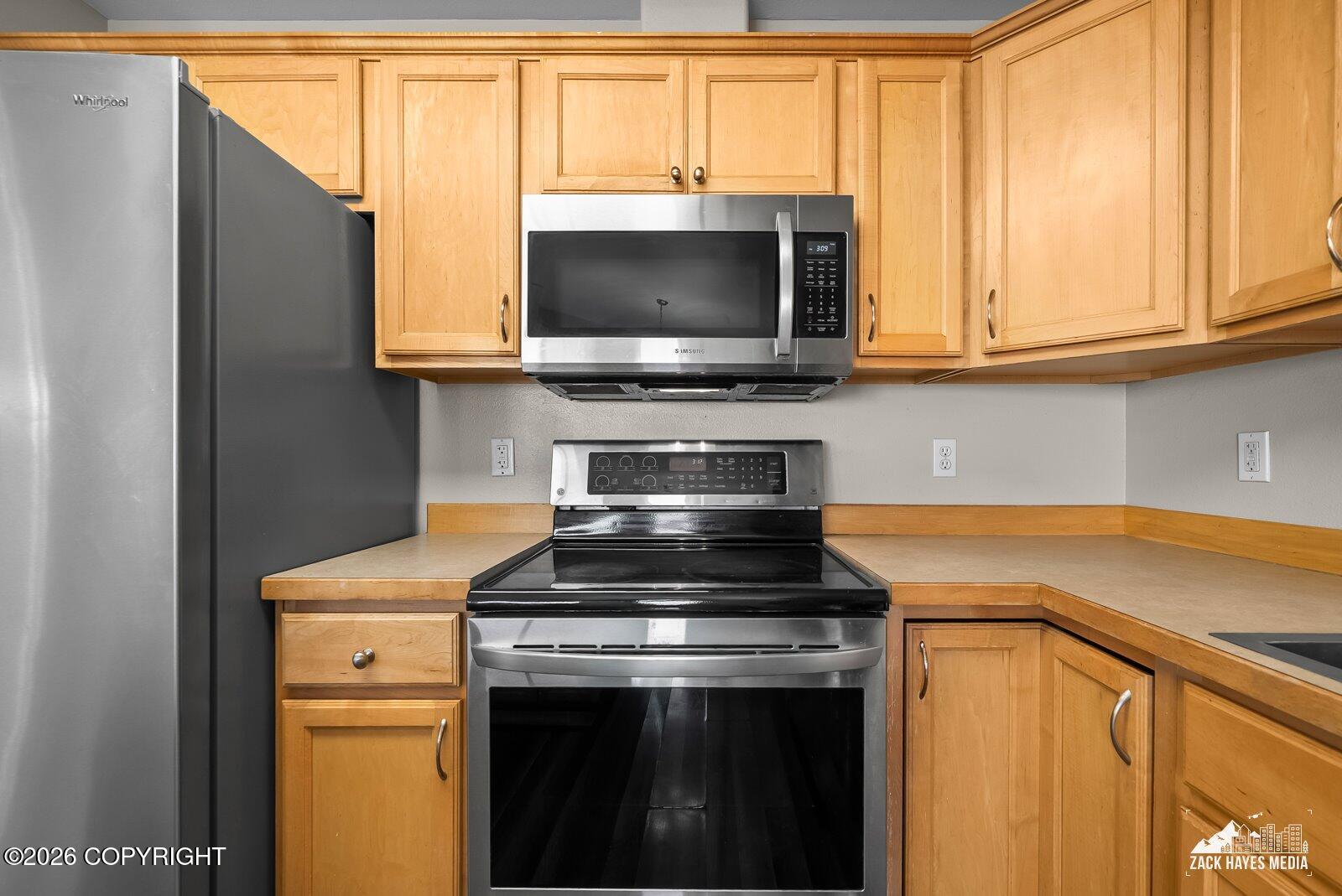 233 Whisper Knoll Circle #b Property Photo 22