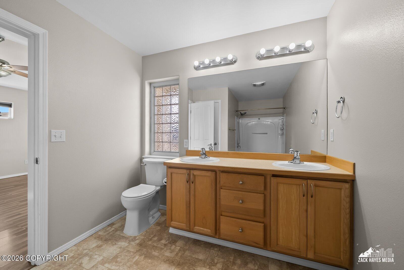 233 Whisper Knoll Circle #b Property Photo 34