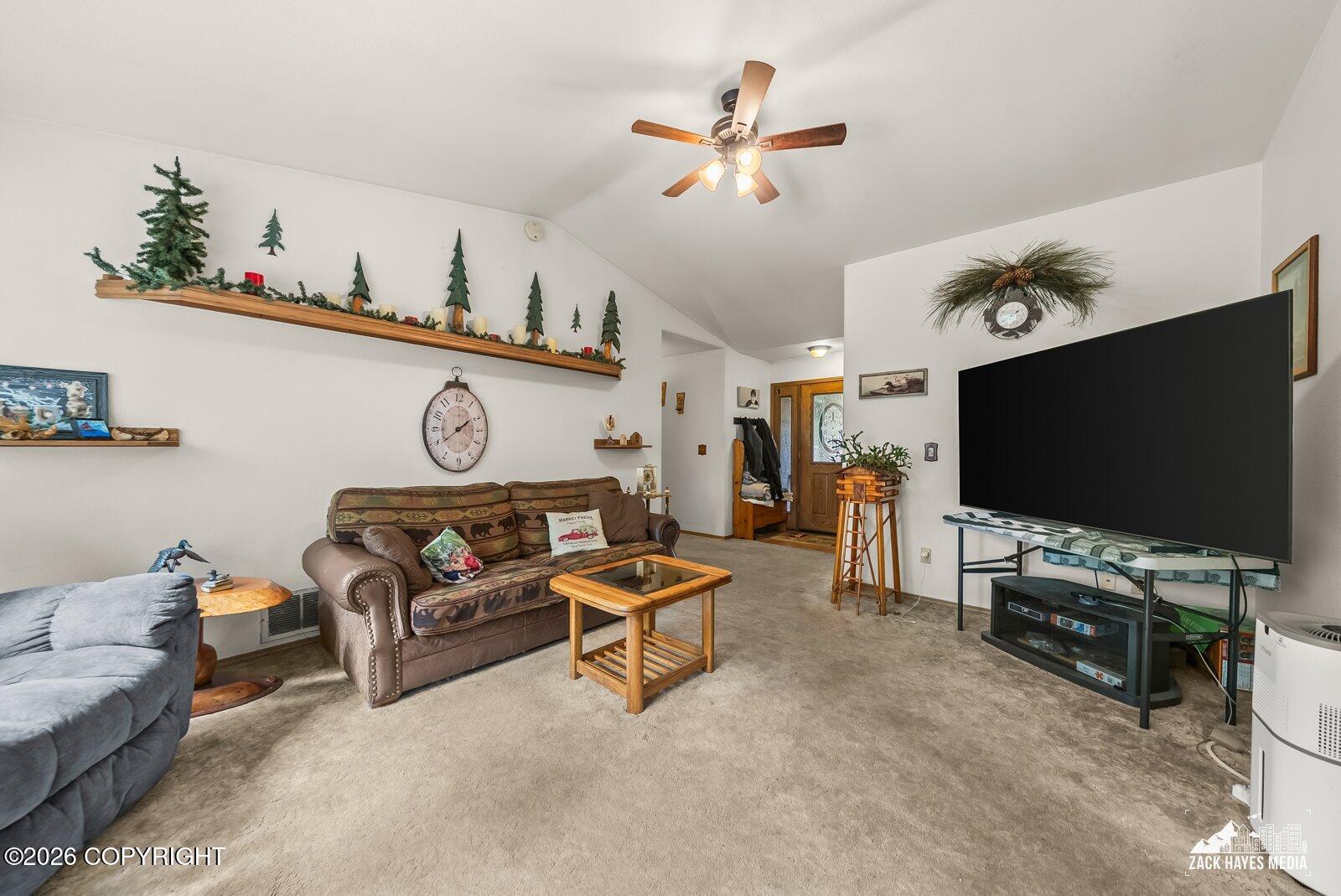 6730 W Cambridge Drive Property Photo 11