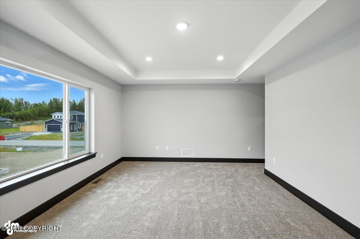 2527 S Rainbow View Circle Property Photo 5