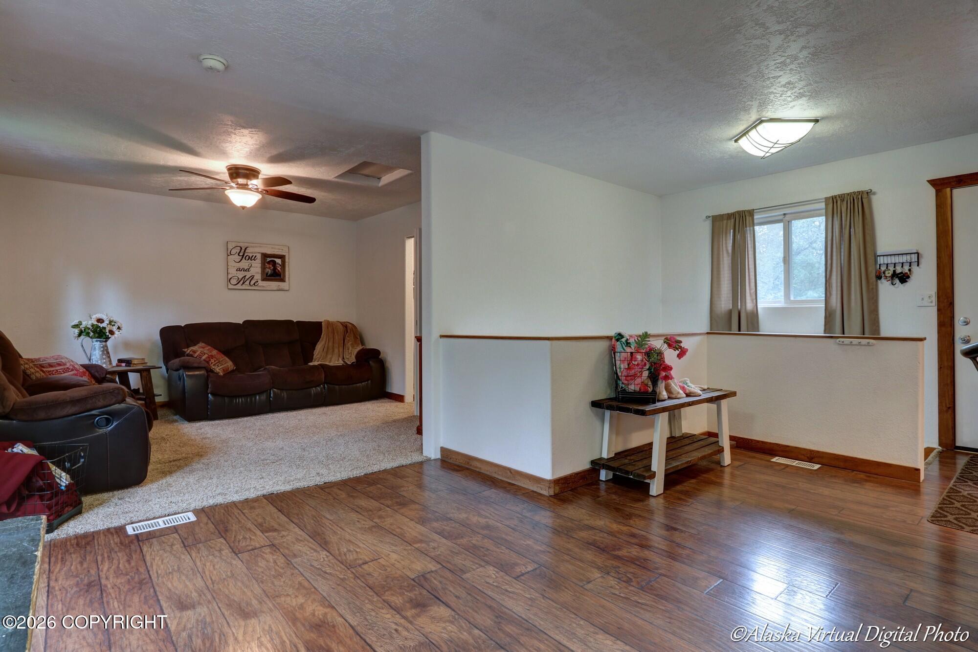 20507 Steffes Street Property Photo 4