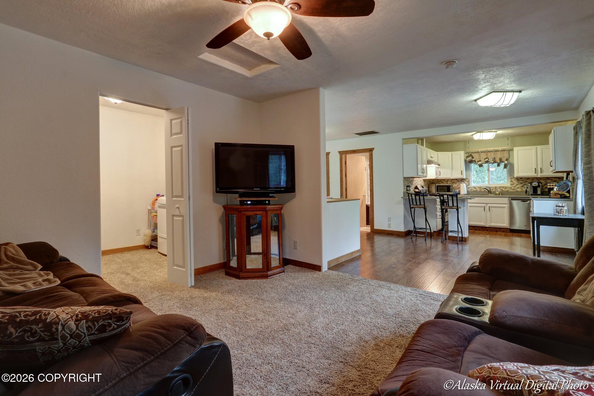 20507 Steffes Street Property Photo 7