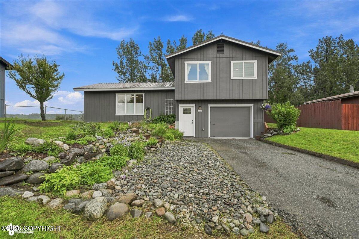 733 N Gulkana Court Property Photo 3