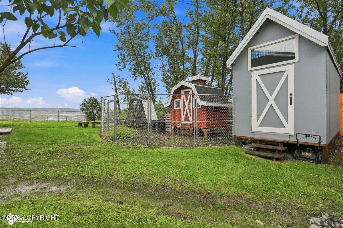 733 N Gulkana Court Property Photo 35