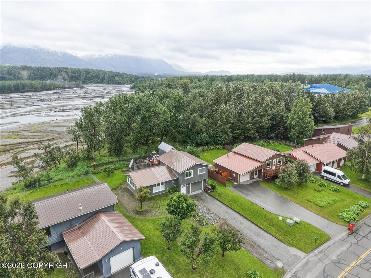 733 N Gulkana Court Property Photo 45