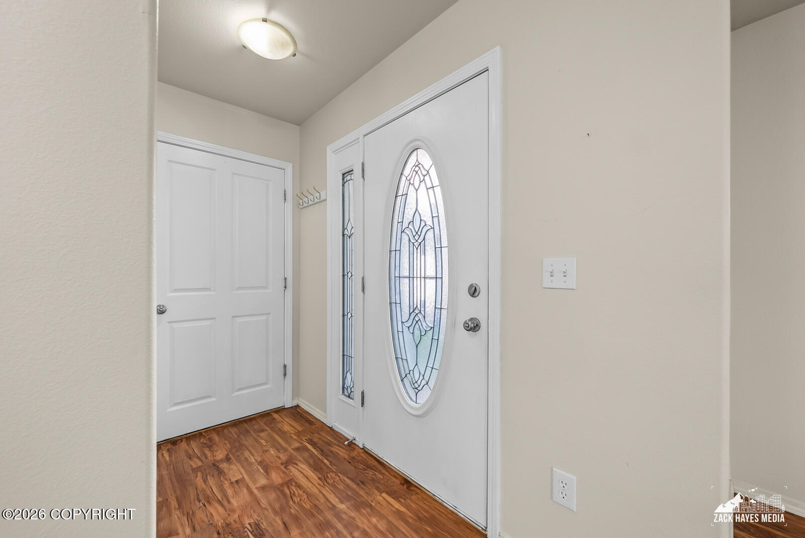 2431 Hillbrook Circle Property Photo 4