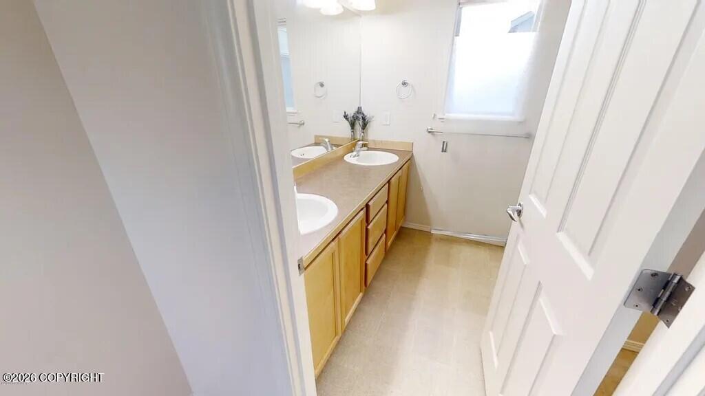 2431 Hillbrook Circle Property Photo 10