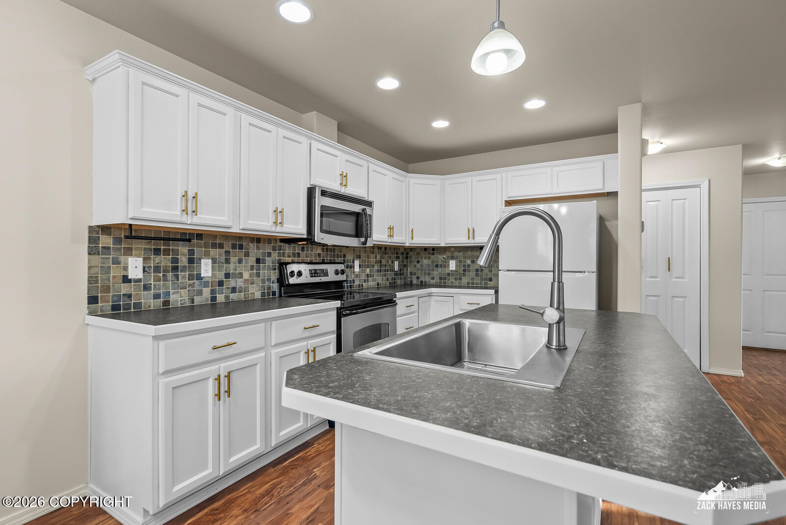 2431 Hillbrook Circle Property Photo 15