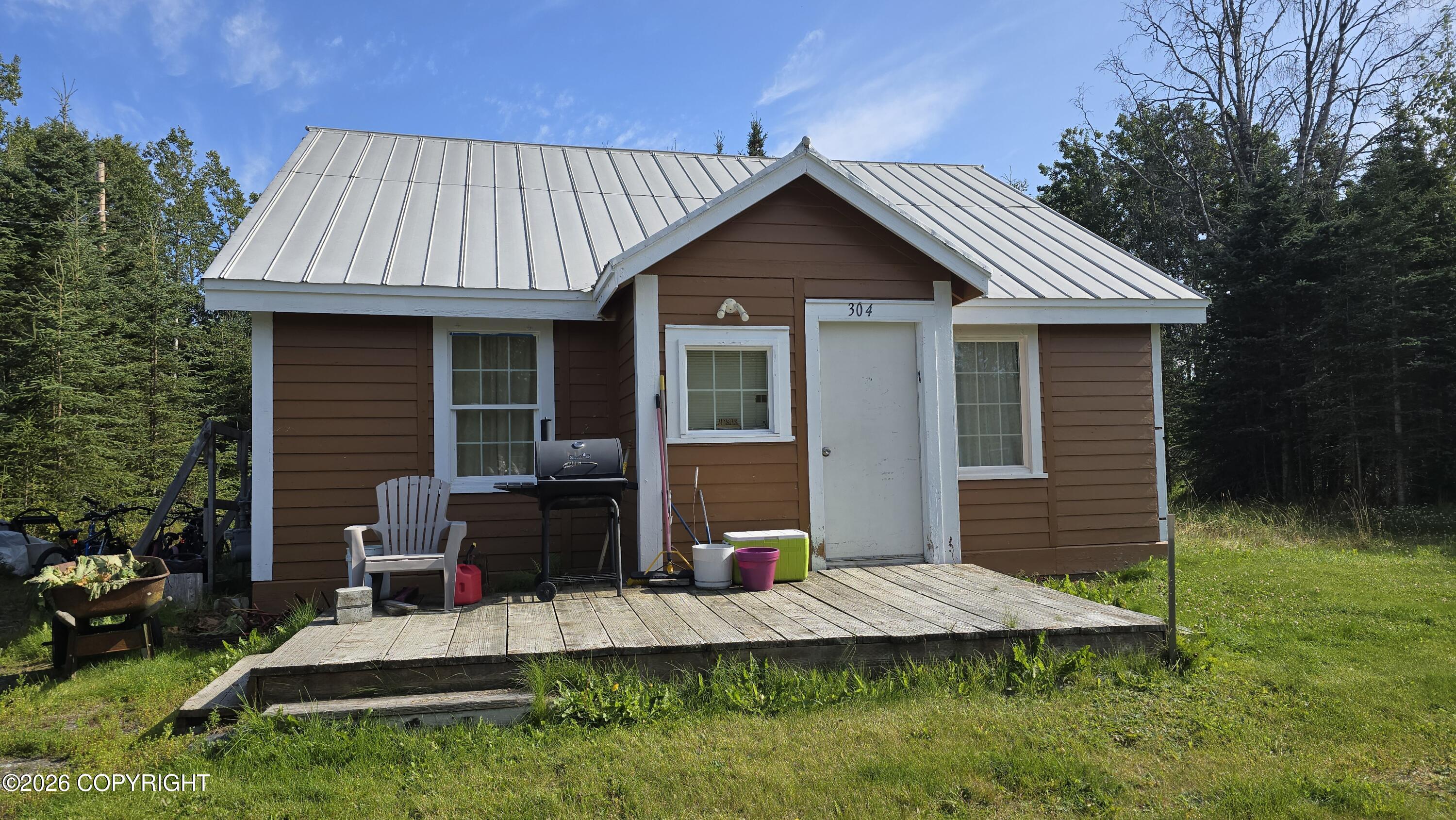 304 James Street Property Photo 2