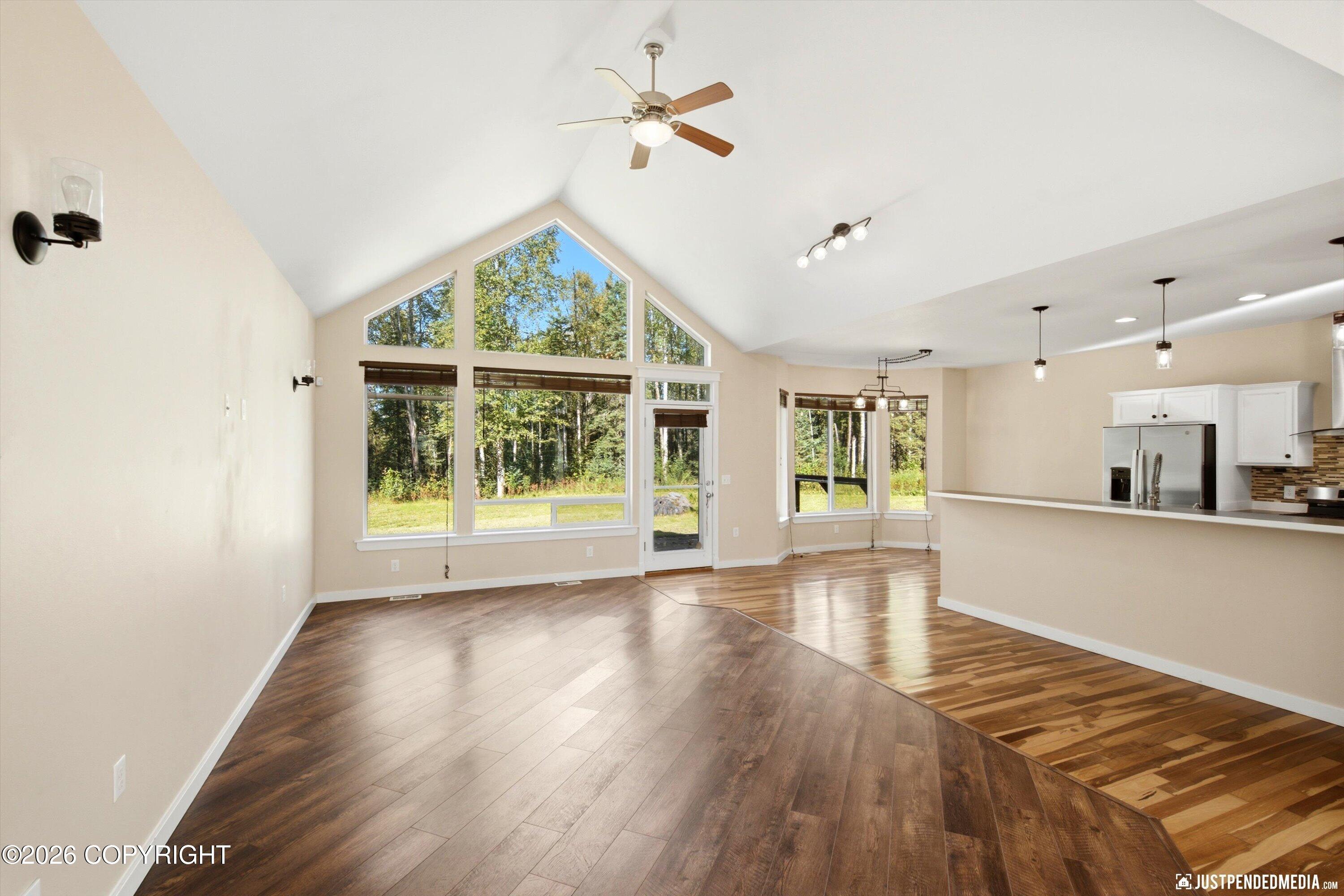 8047 W Sun Ridge Circle Property Photo 8