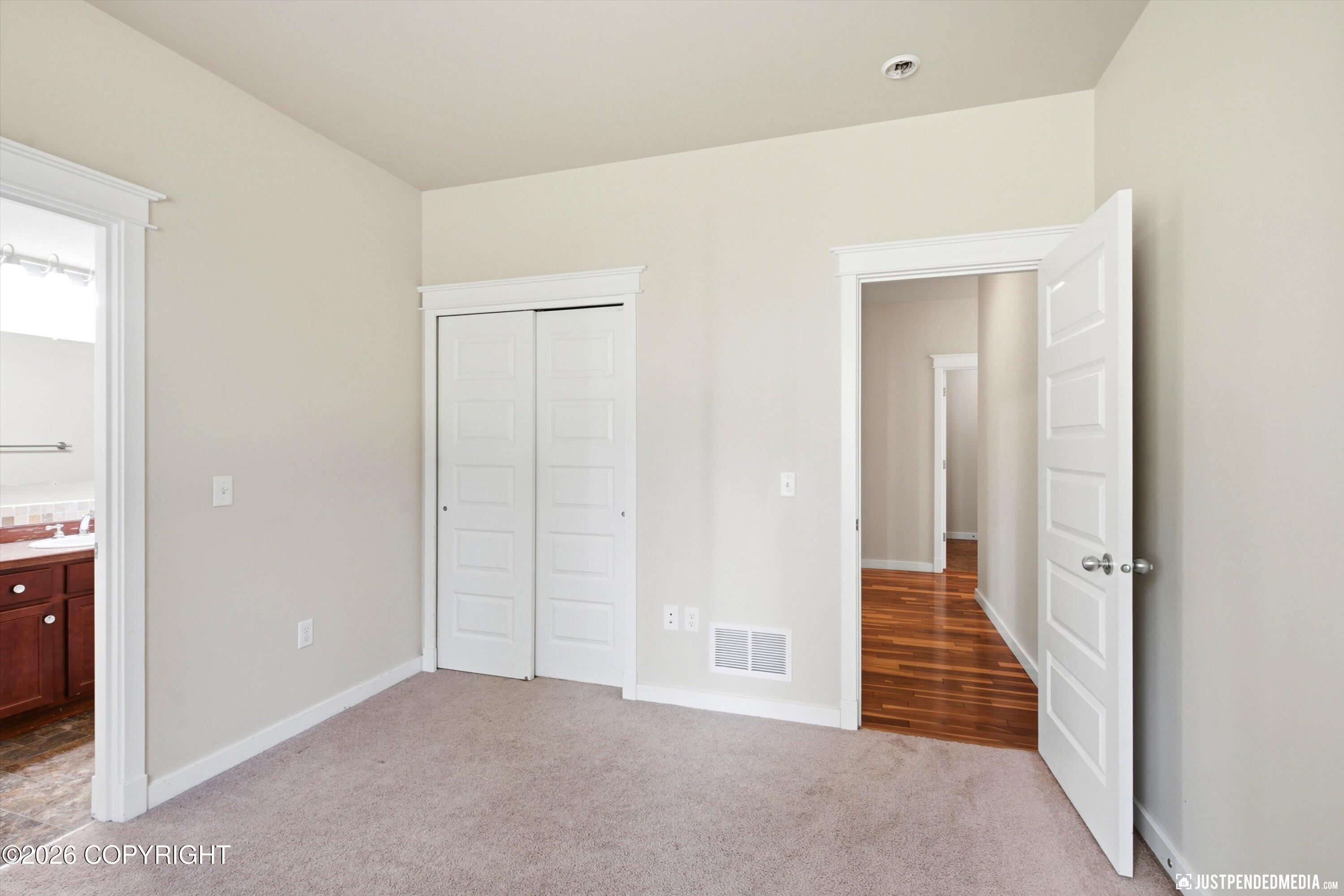 8047 W Sun Ridge Circle Property Photo 23