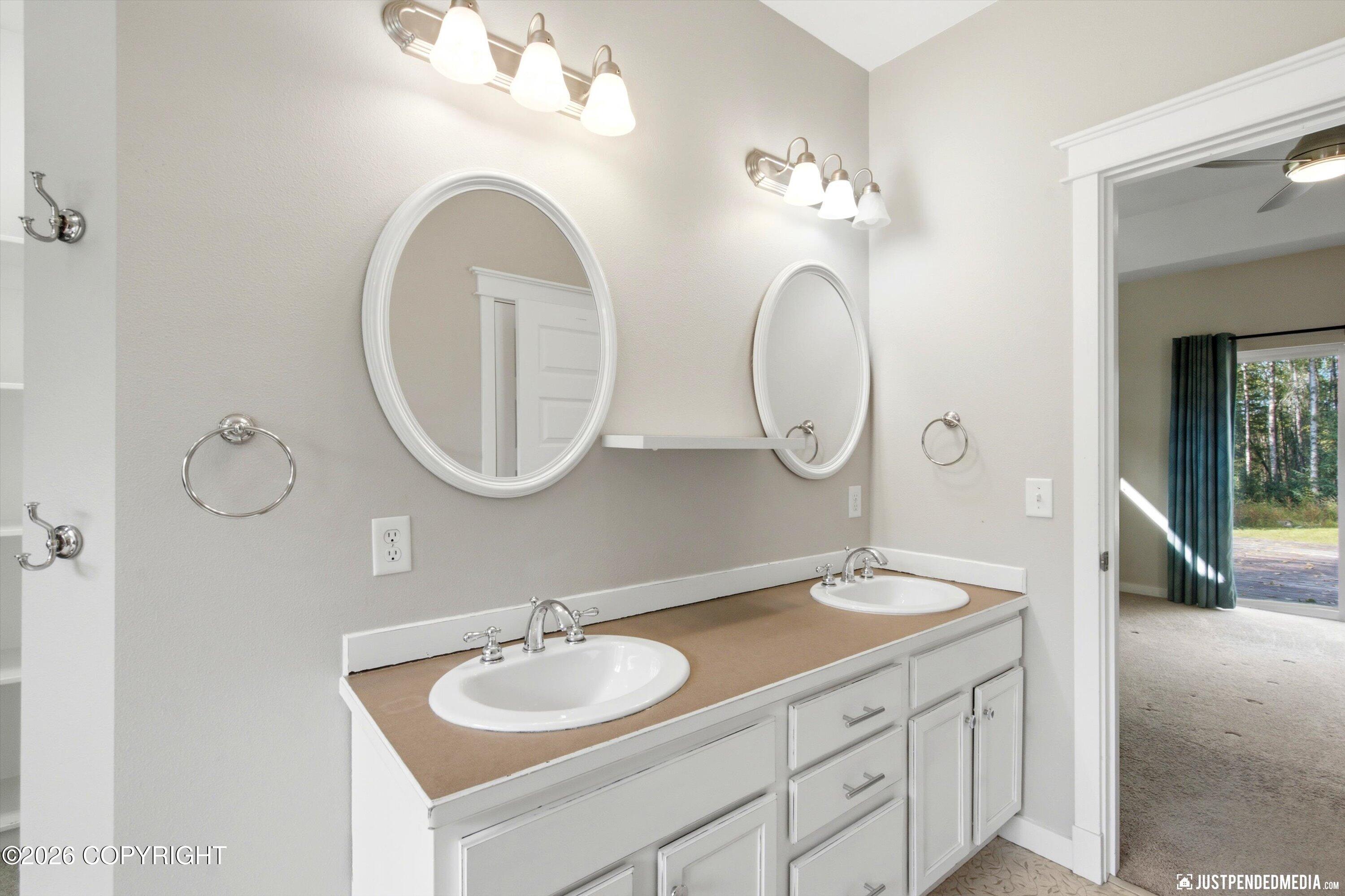8047 W Sun Ridge Circle Property Photo 35