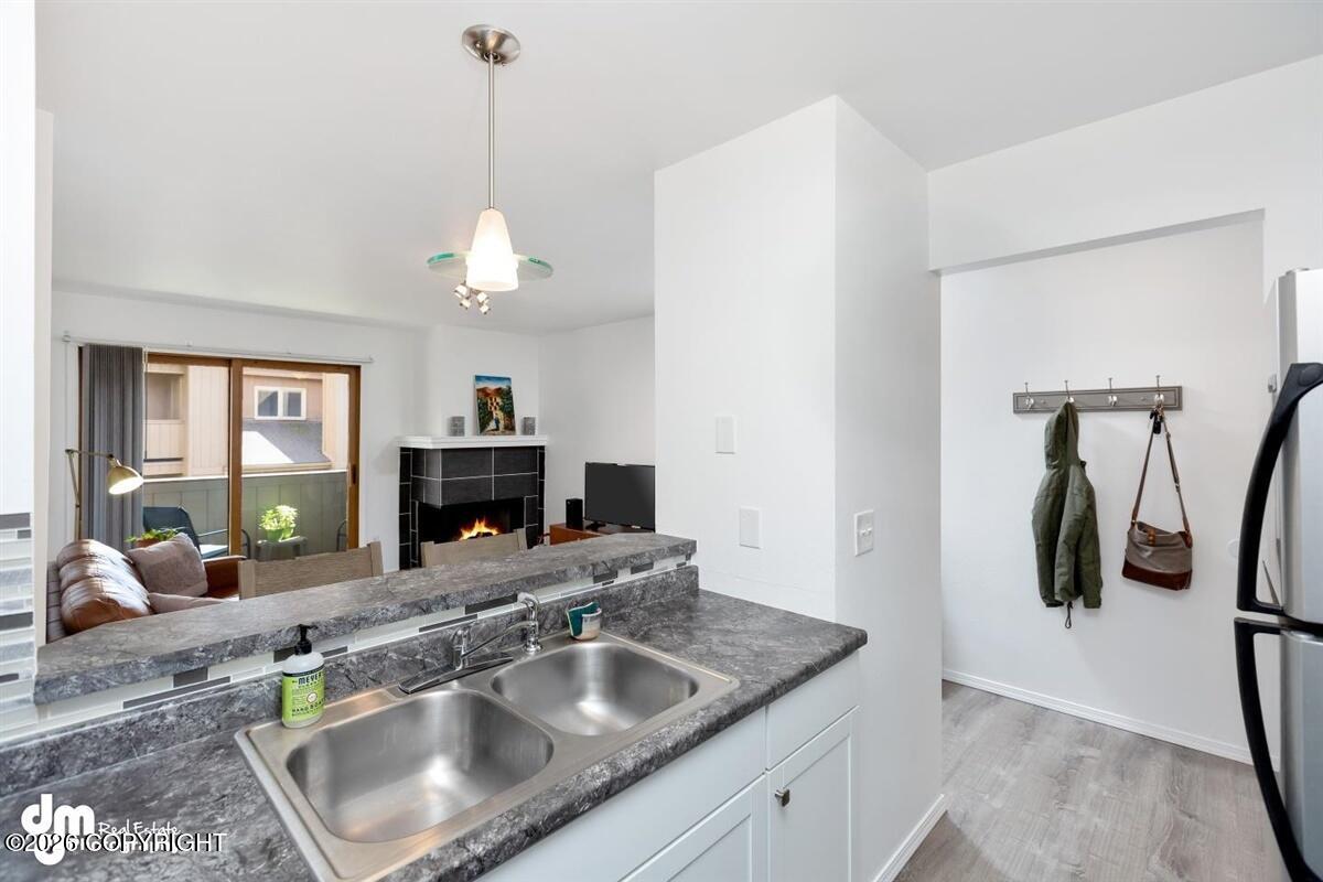 10224 Jamestown Drive #4e Property Photo 6