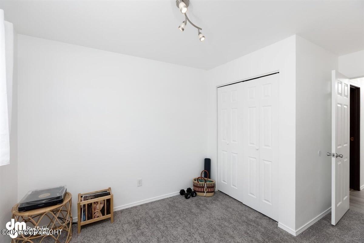 10224 Jamestown Drive #4e Property Photo 13