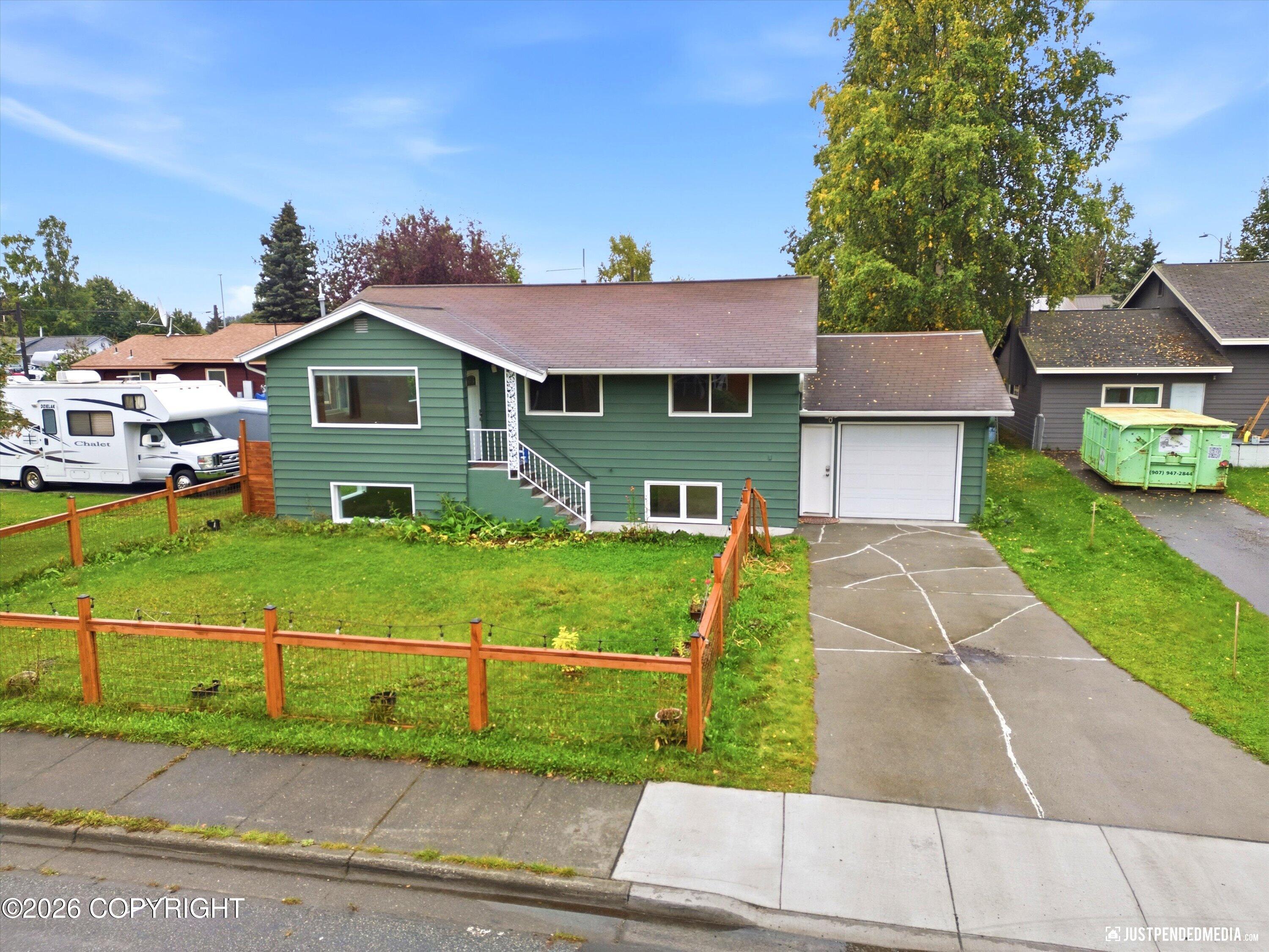 1426 Primrose Street Property Photo 3