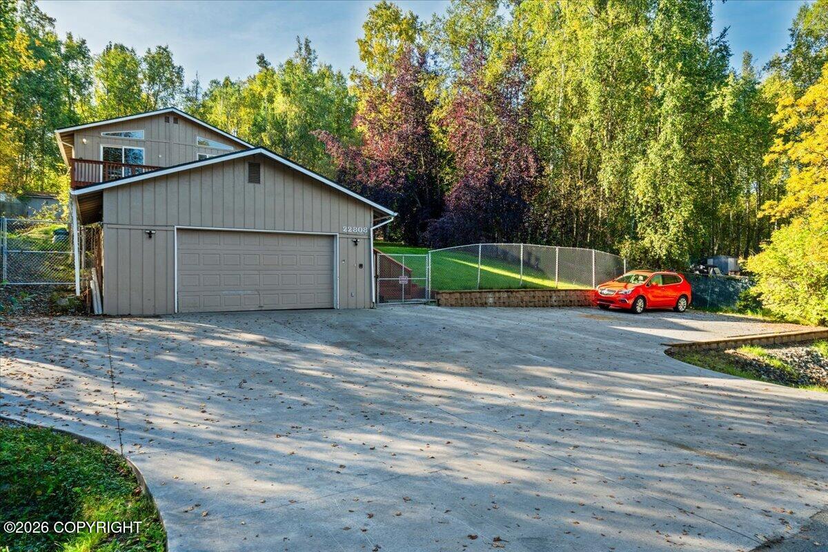 22808 Mcmanus Drive Property Photo 4