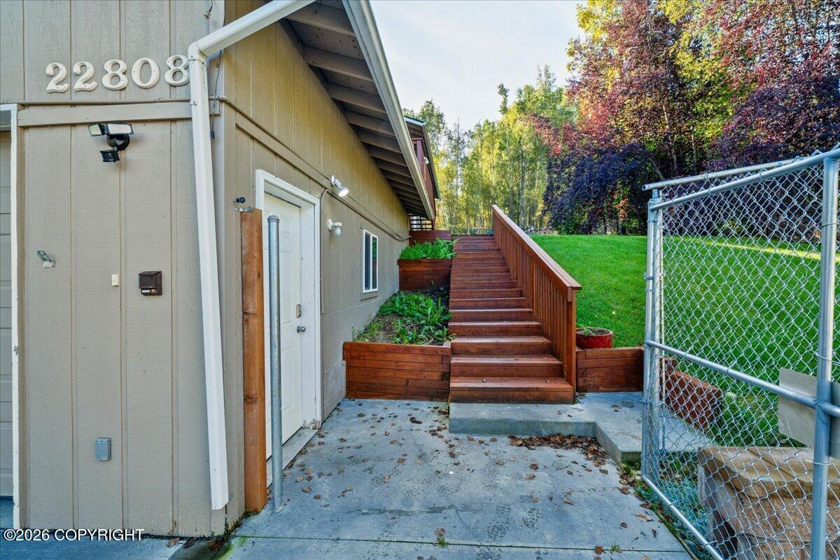 22808 Mcmanus Drive Property Photo 5