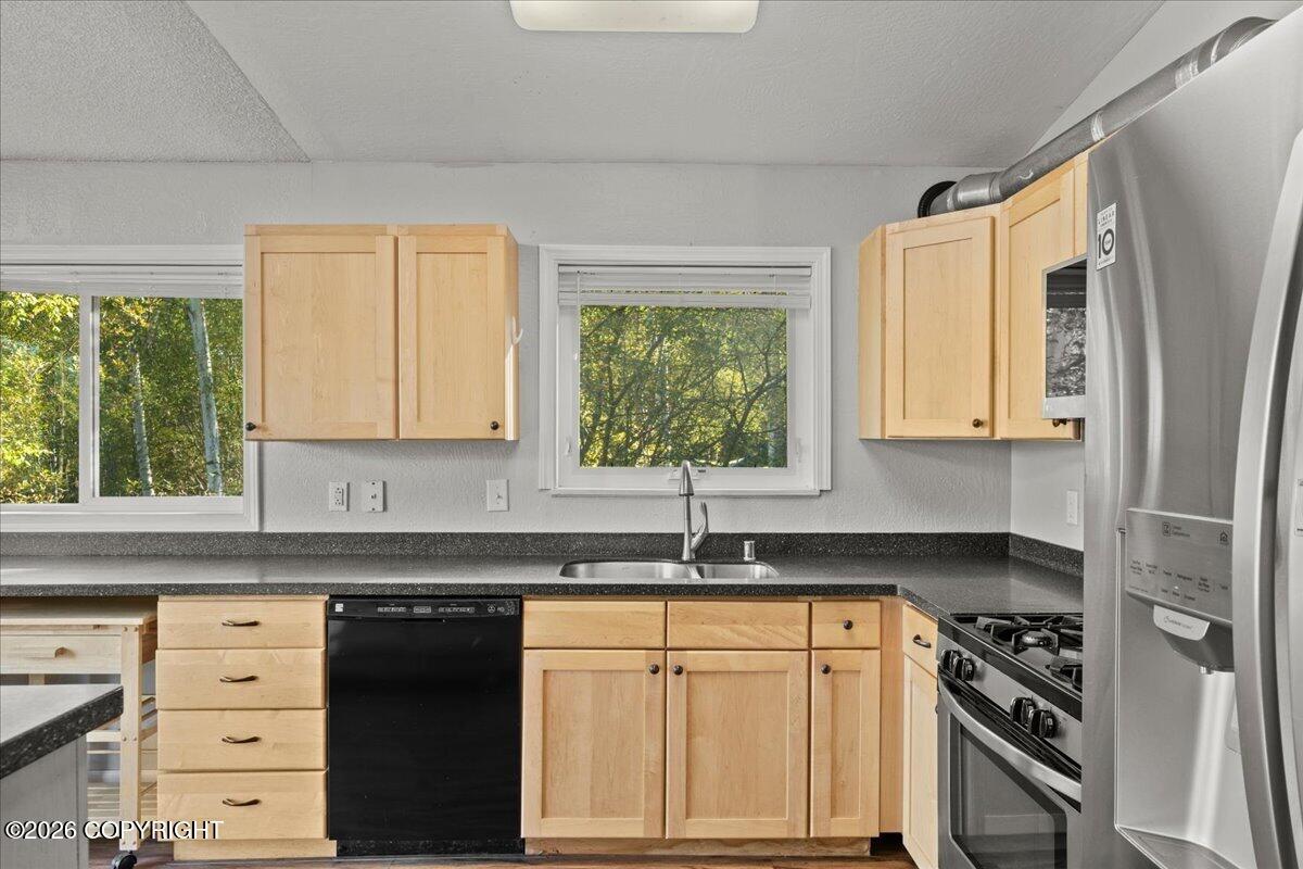22808 Mcmanus Drive Property Photo 12