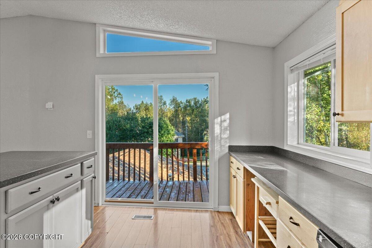 22808 Mcmanus Drive Property Photo 15
