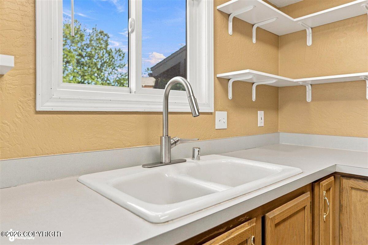 6361 Norm Drive Property Photo 10