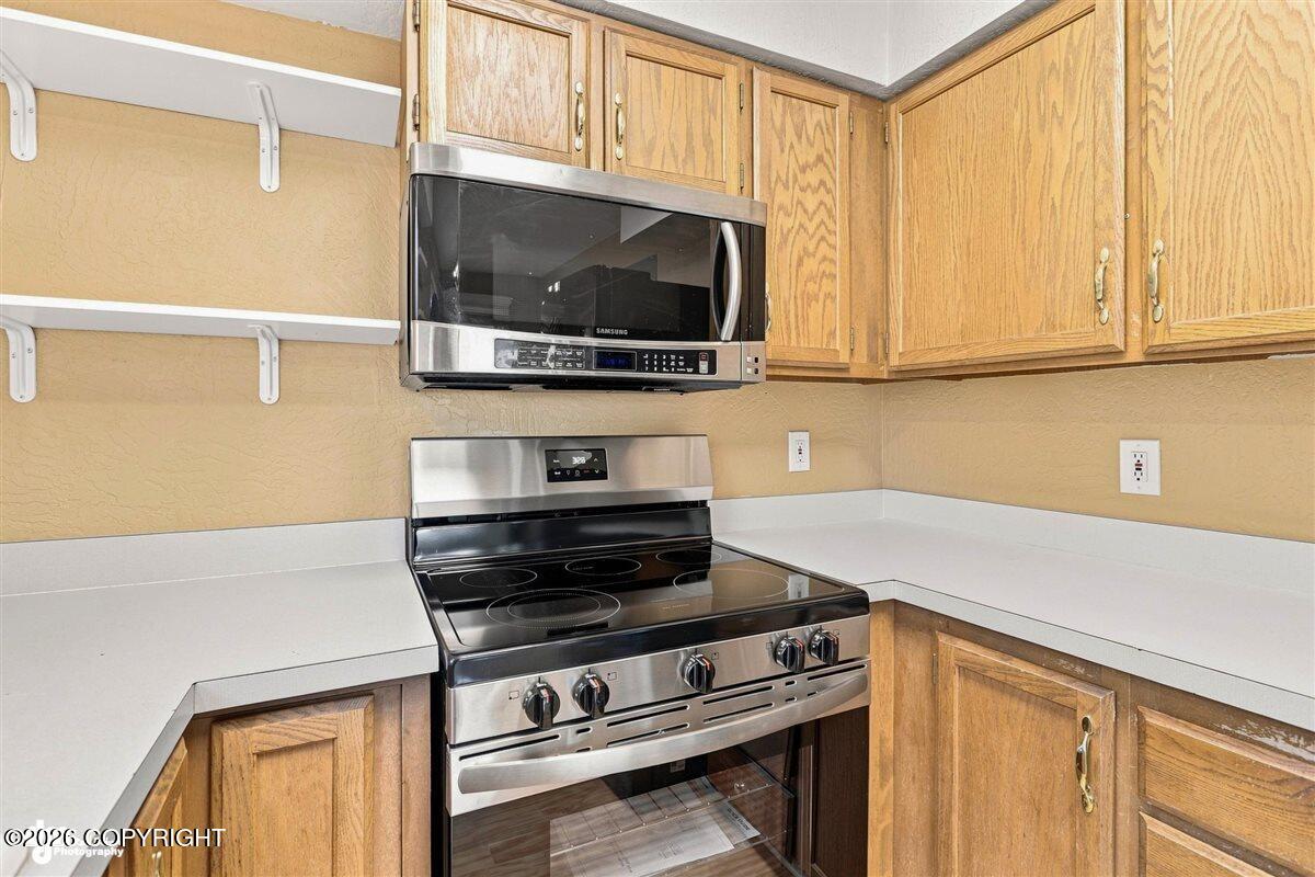 6361 Norm Drive Property Photo 11