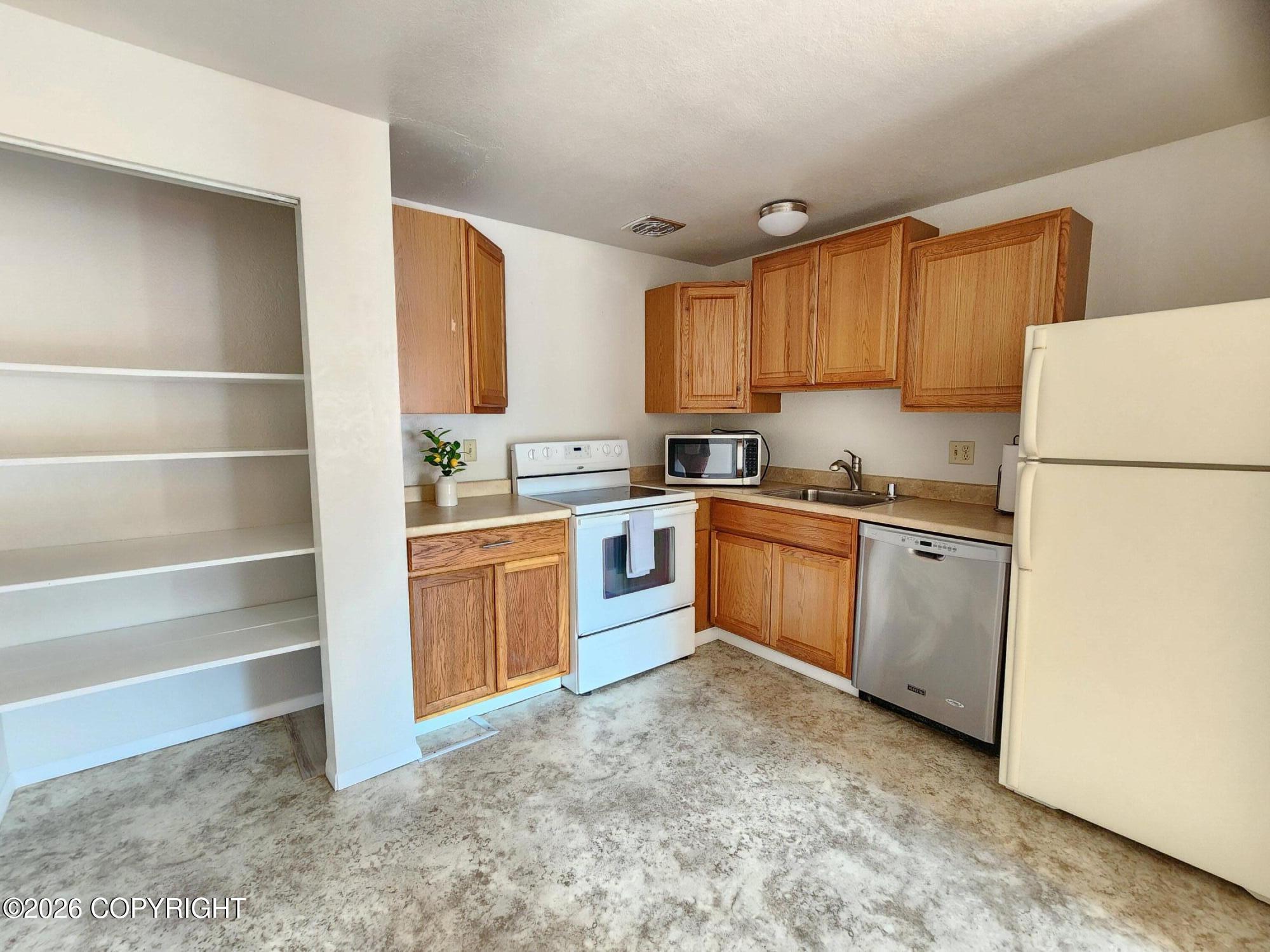 4512 Reka Drive #4512 Property Photo 1
