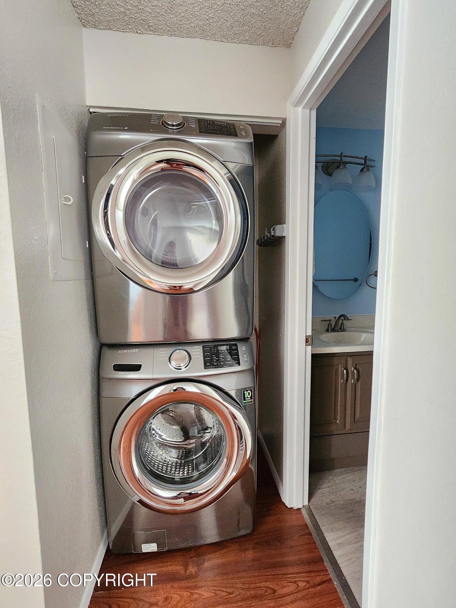 4512 Reka Drive #4512 Property Photo 8