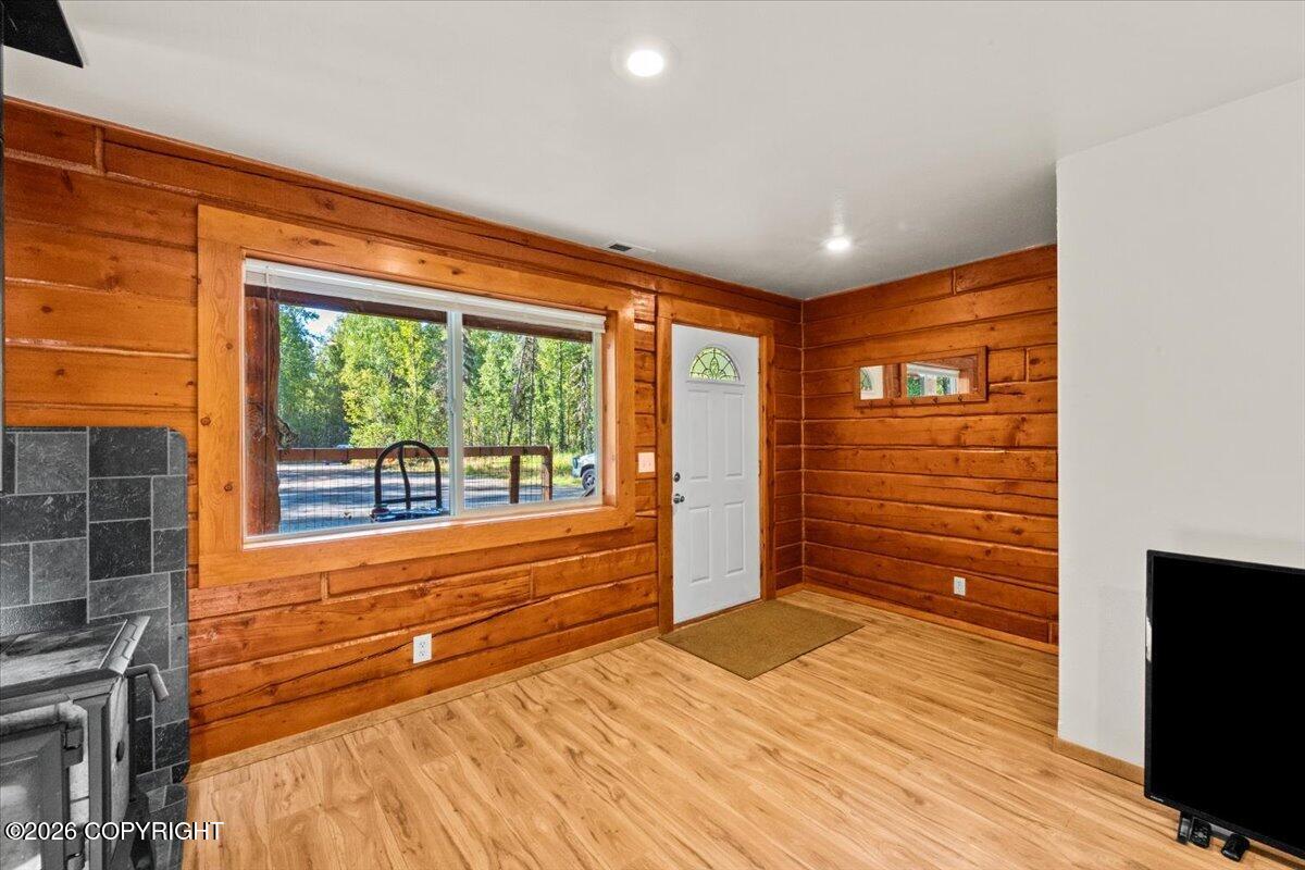 24657 W Causey Lane Property Photo 9