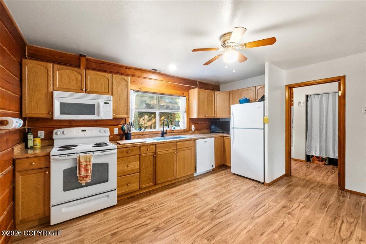 24657 W Causey Lane Property Photo 14