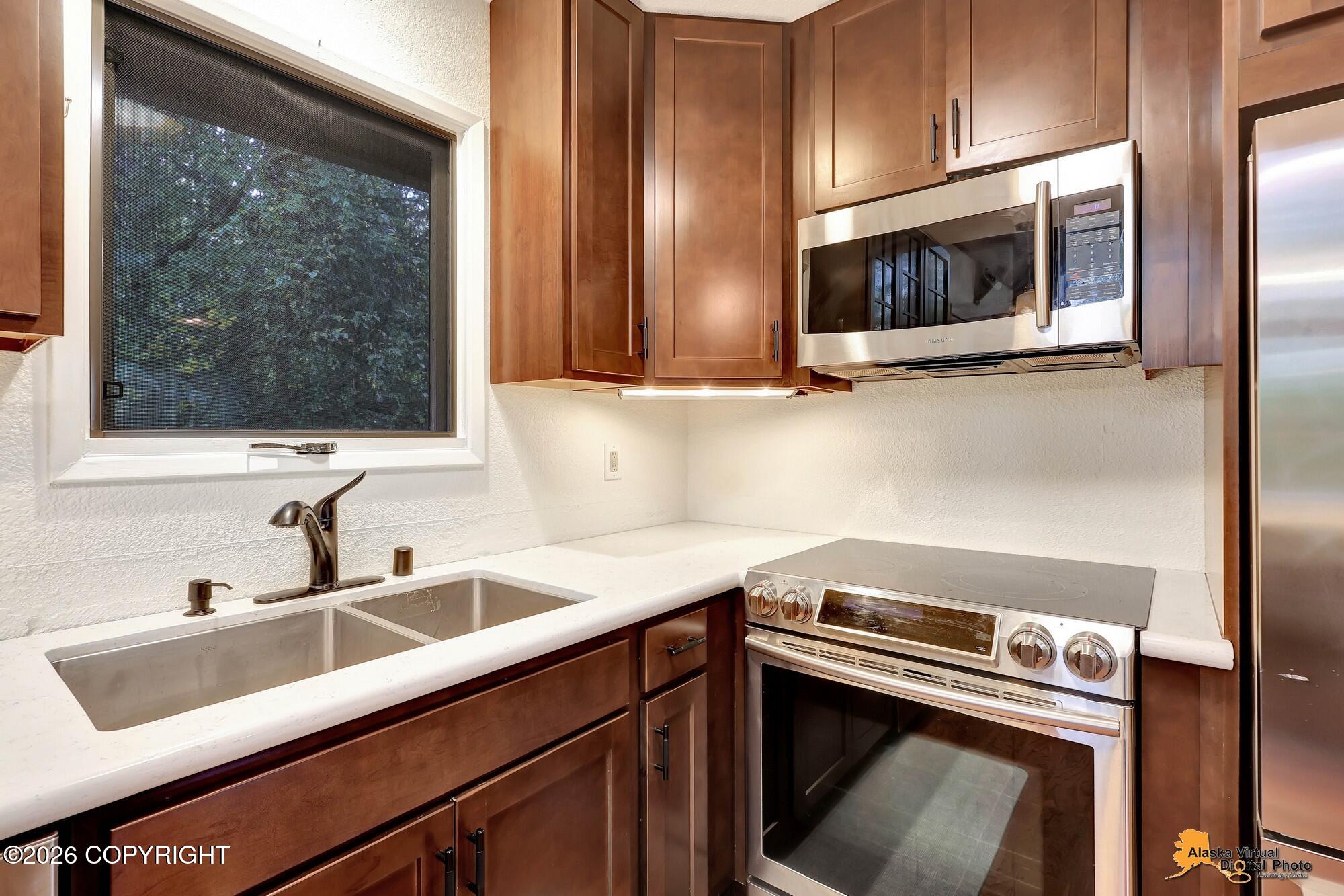 6856 Double Tree Court Property Photo 15