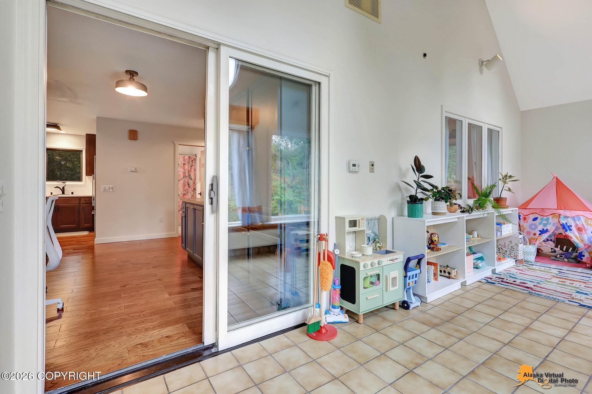 6856 Double Tree Court Property Photo 21