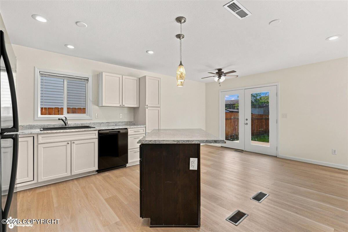 8200 Northwind Avenue Property Photo 9