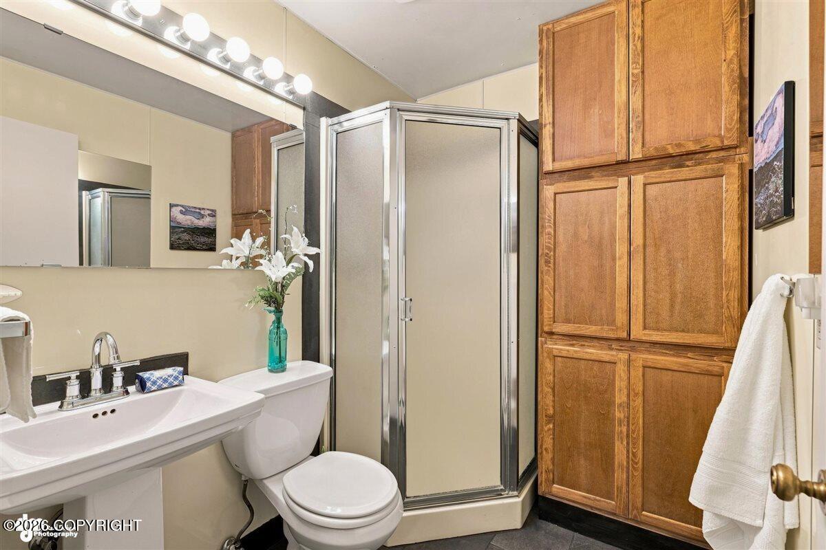 1801 W 13 Avenue Property Photo 20