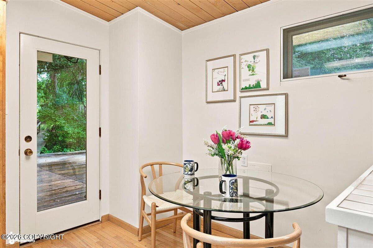1801 W 13th Avenue Property Photo 10