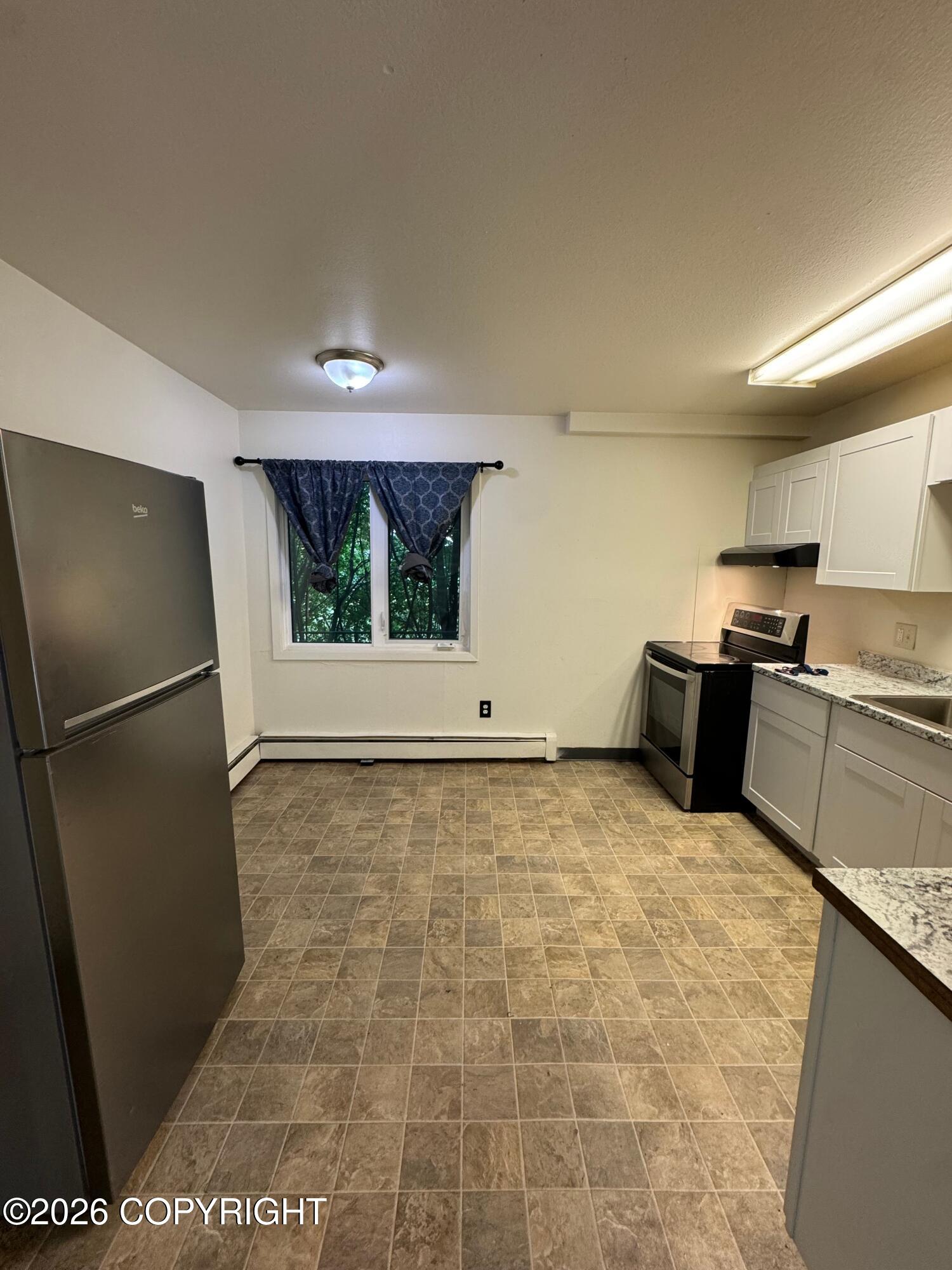 537 E 24th Avenue #2 Property Photo 2