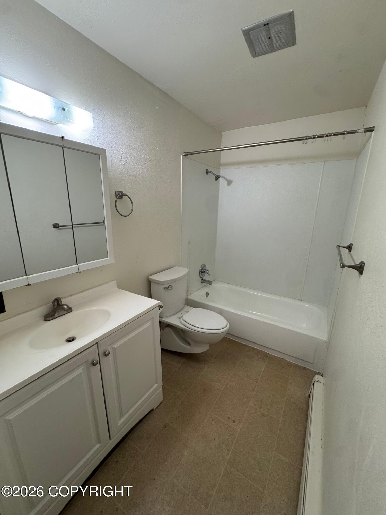 537 E 24th Avenue #2 Property Photo 7