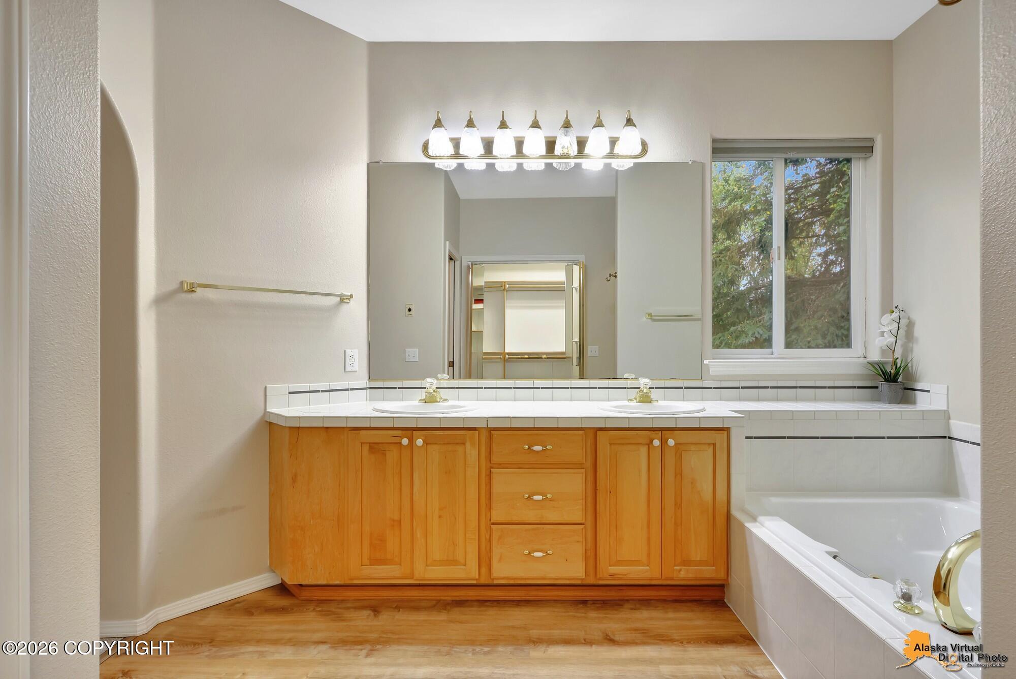 3551 Eastwind Drive Property Photo 27