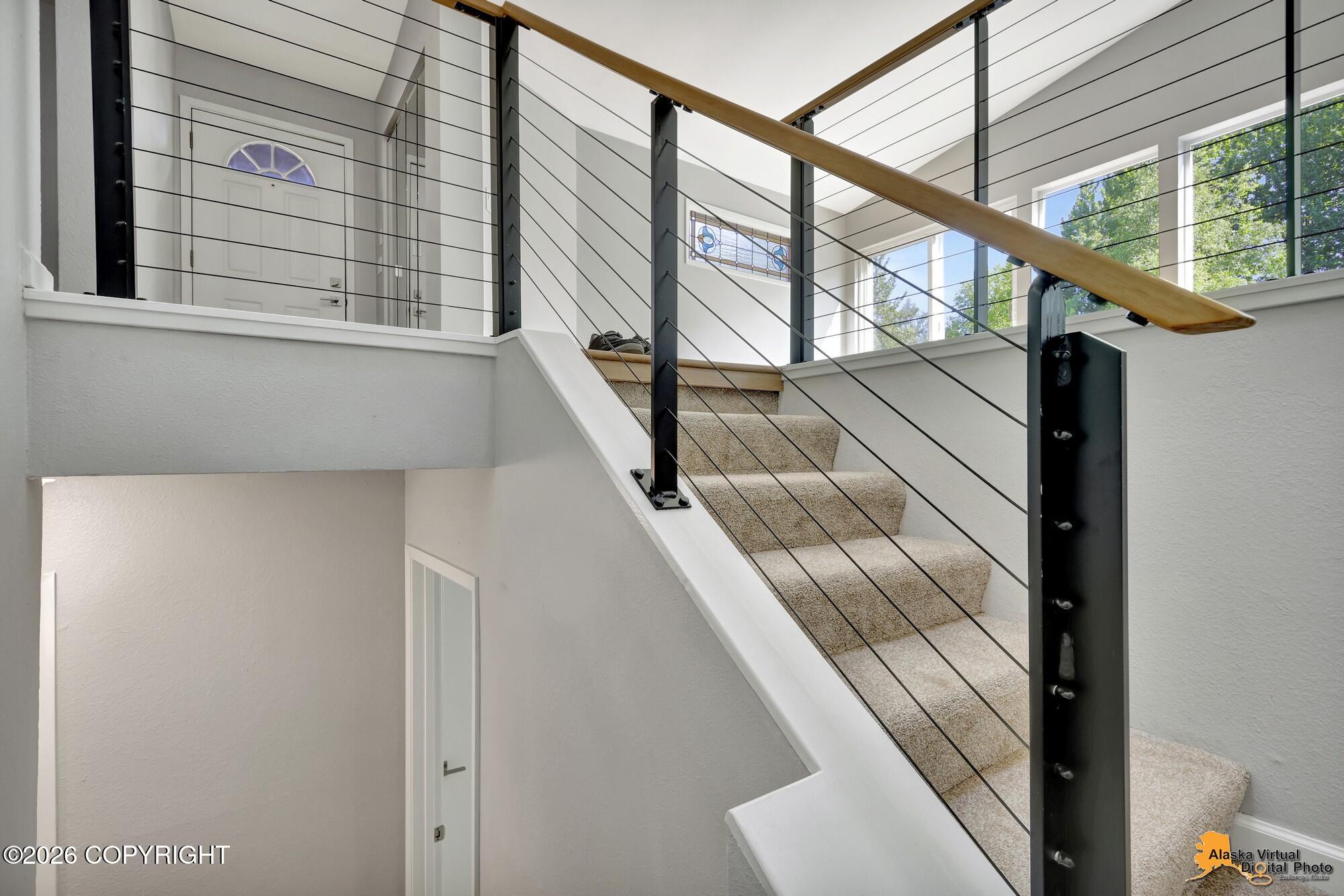 2551 Lahonda Drive Property Photo 22