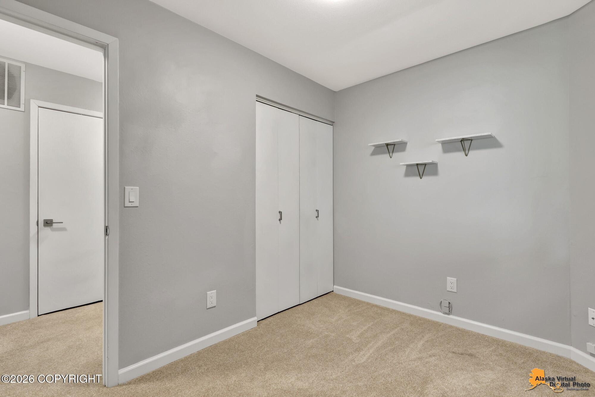 2551 Lahonda Drive Property Photo 33