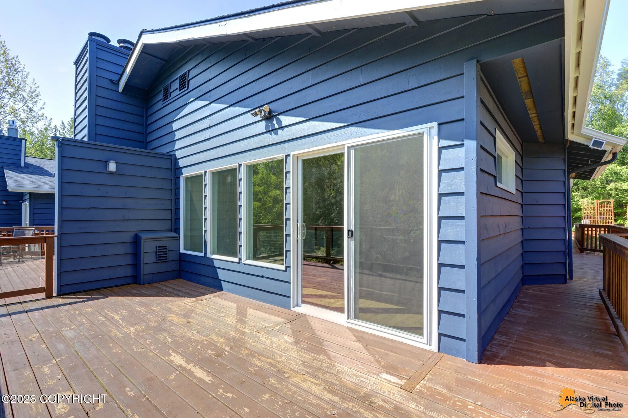 2551 Lahonda Drive Property Photo 38