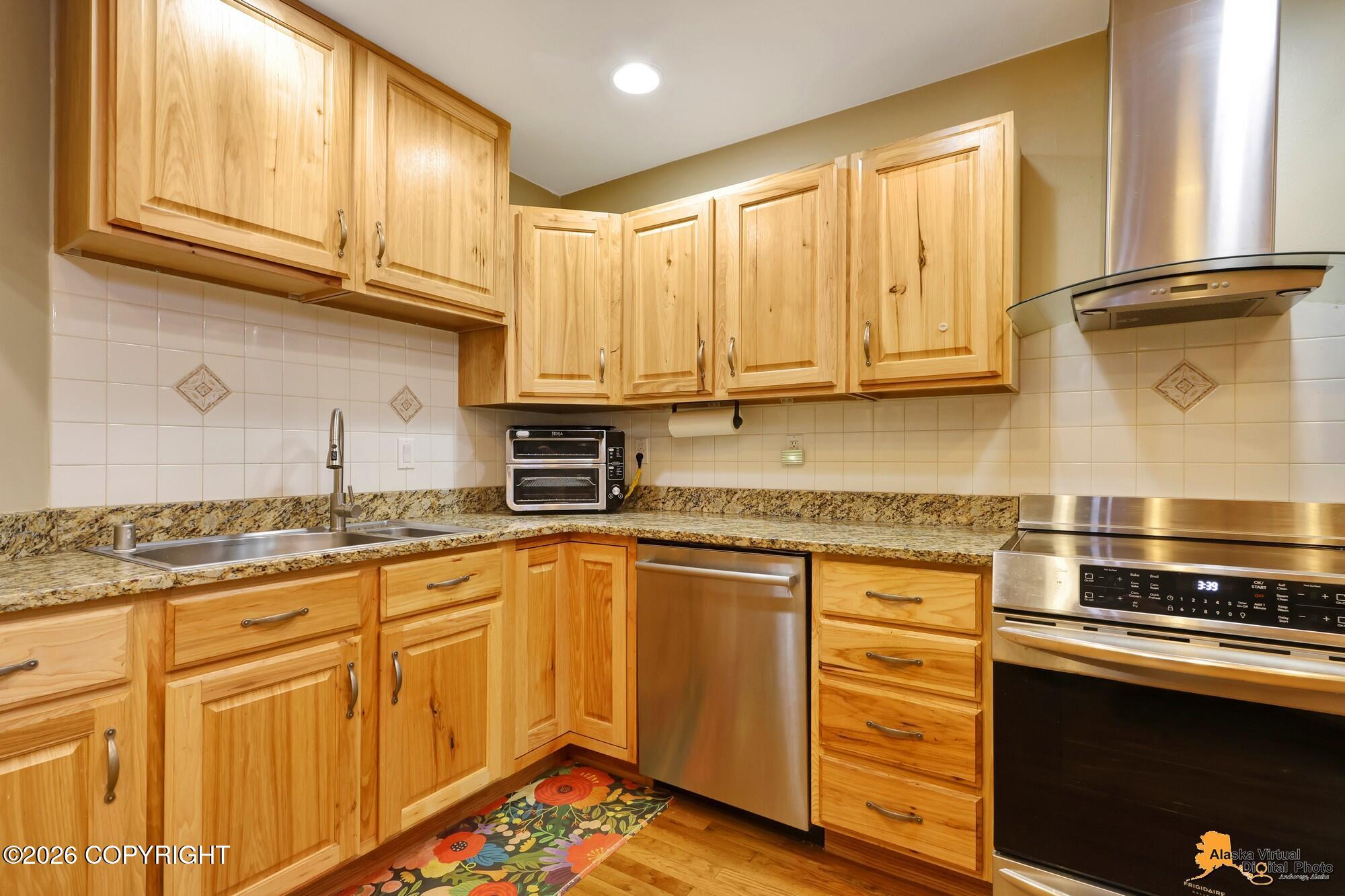 2632 Shepherdia Drive Property Photo 8