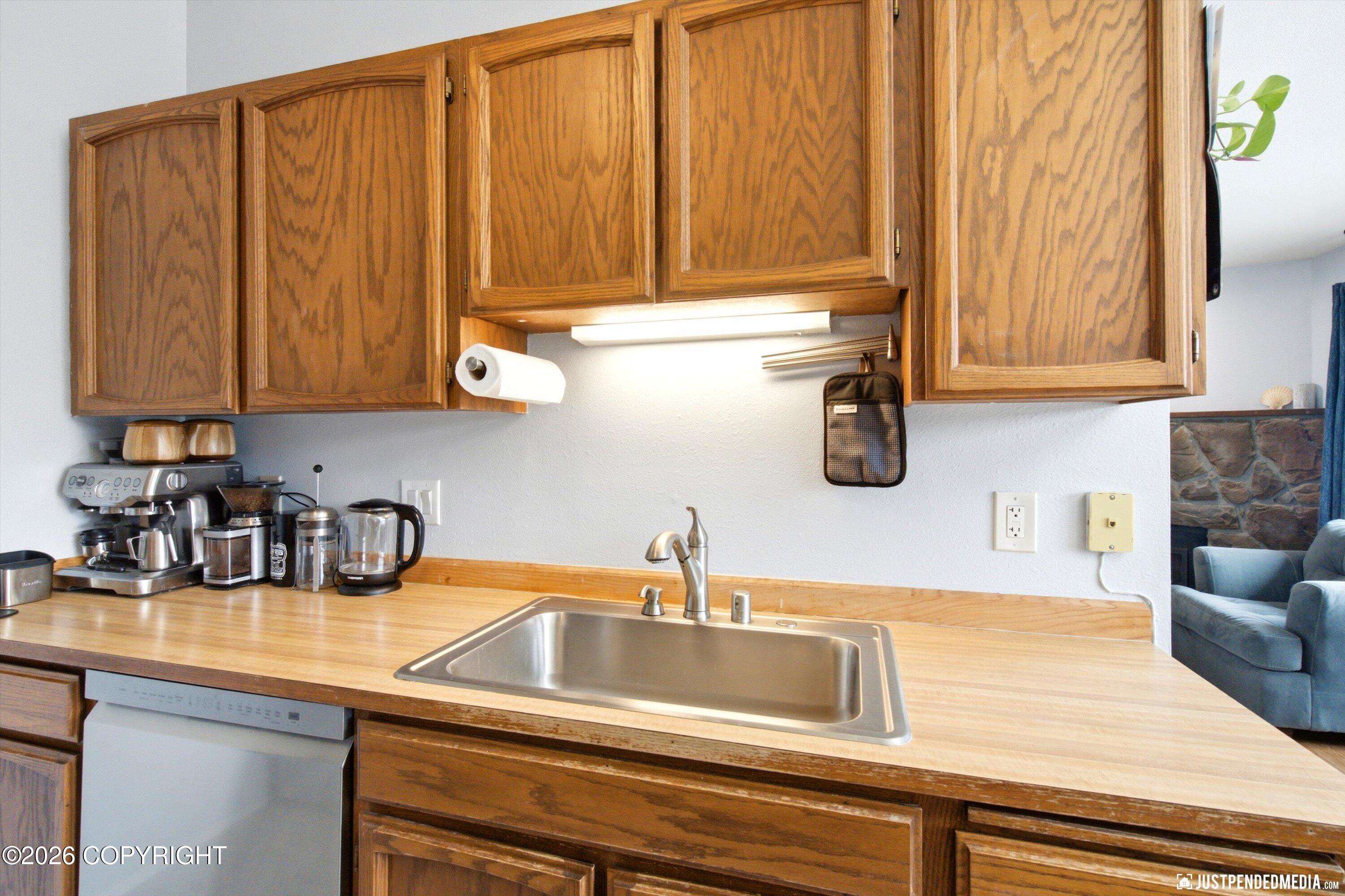 241 Mccarrey Street #16 Property Photo 10
