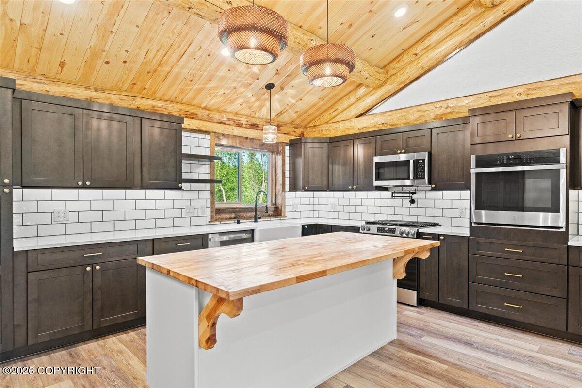 4135 N Crossover Drive Property Photo 30