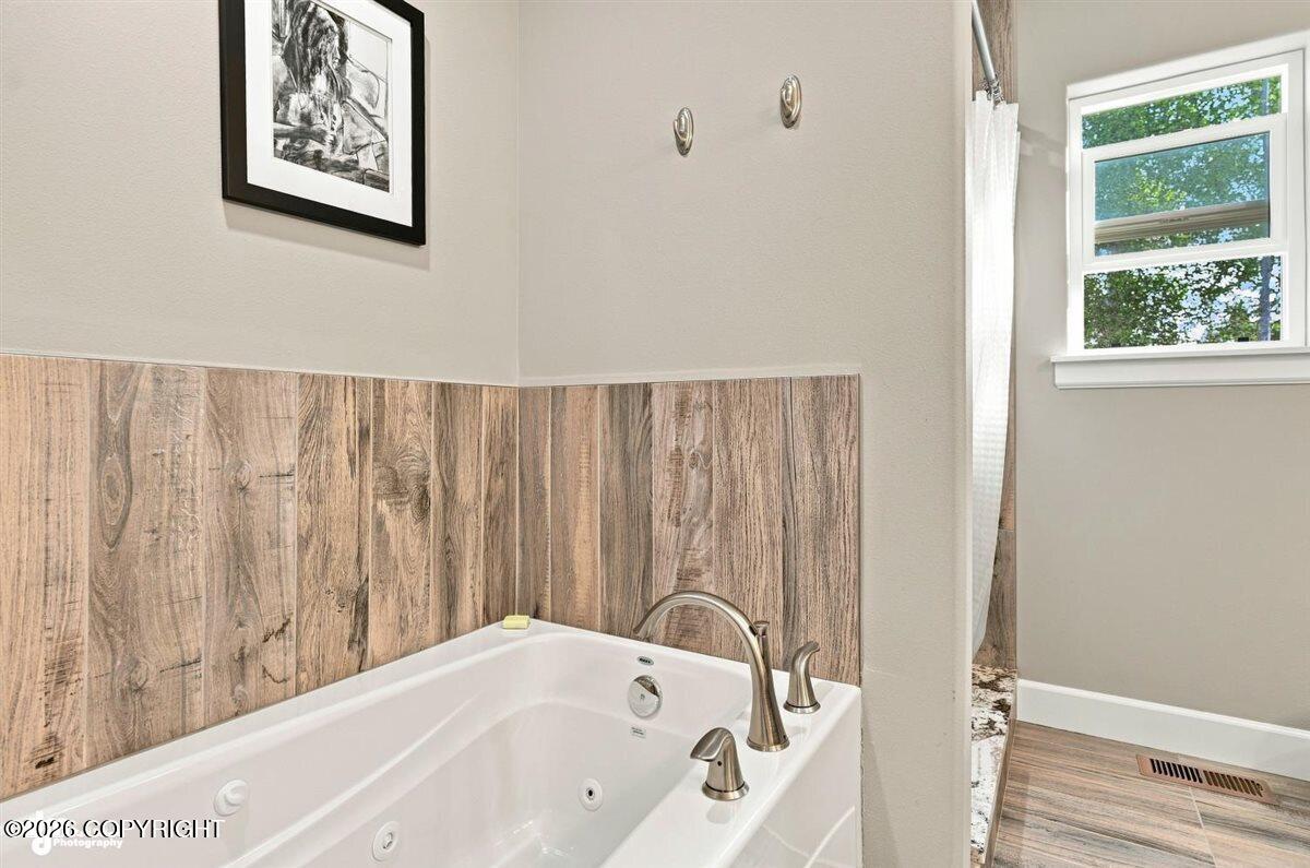 1245 S Endeavor Street Property Photo 29