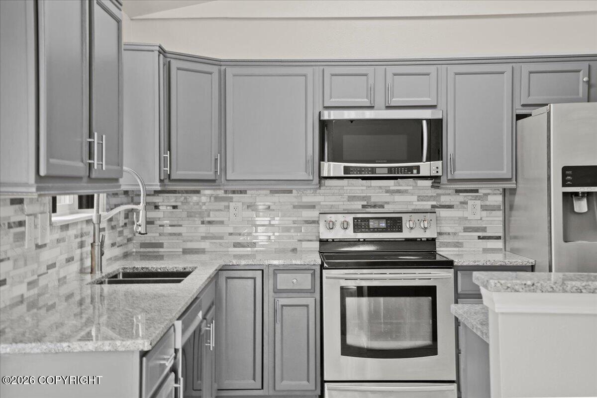 2471 S Coggin Drive Property Photo 17