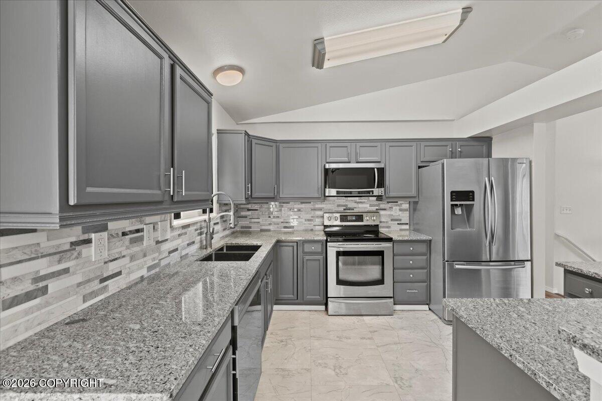 2471 S Coggin Drive Property Photo 18