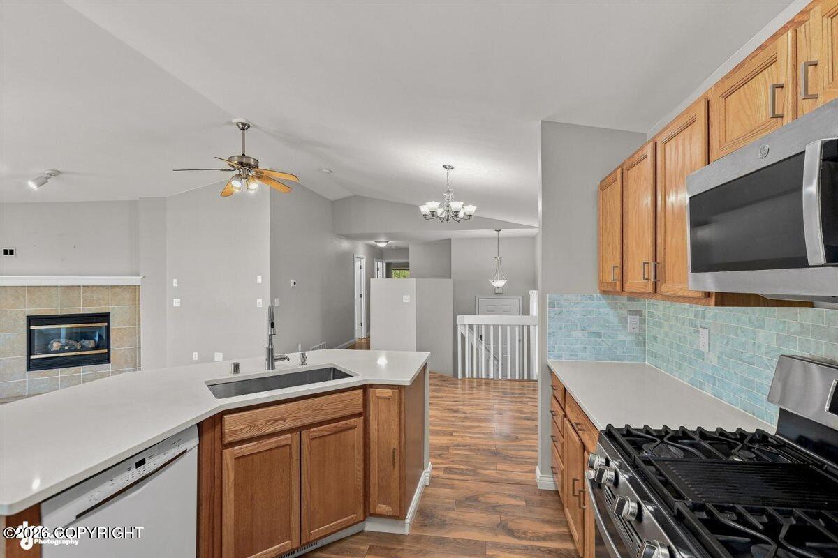 8929 Meadow Park Circle Property Photo 15
