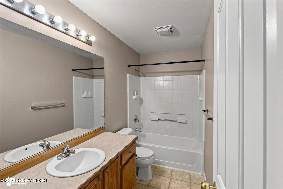 8929 Meadow Park Circle Property Photo 24